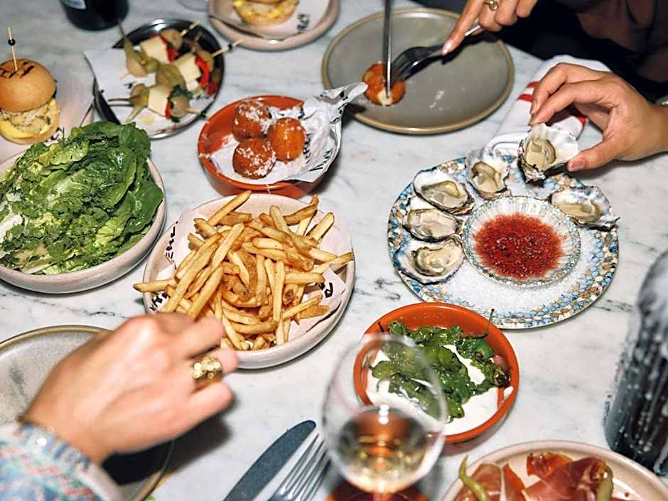 Hotel Woolstore 1888, Sydney - Handwritten Collection