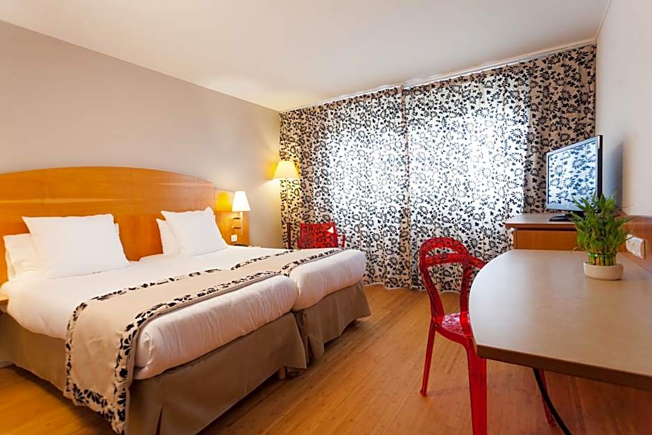 HÔTEL C SUITES chambres spacieuses