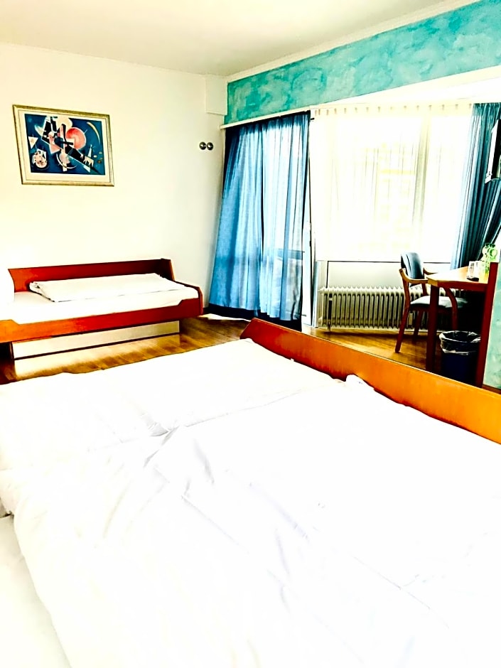 MC Hotel