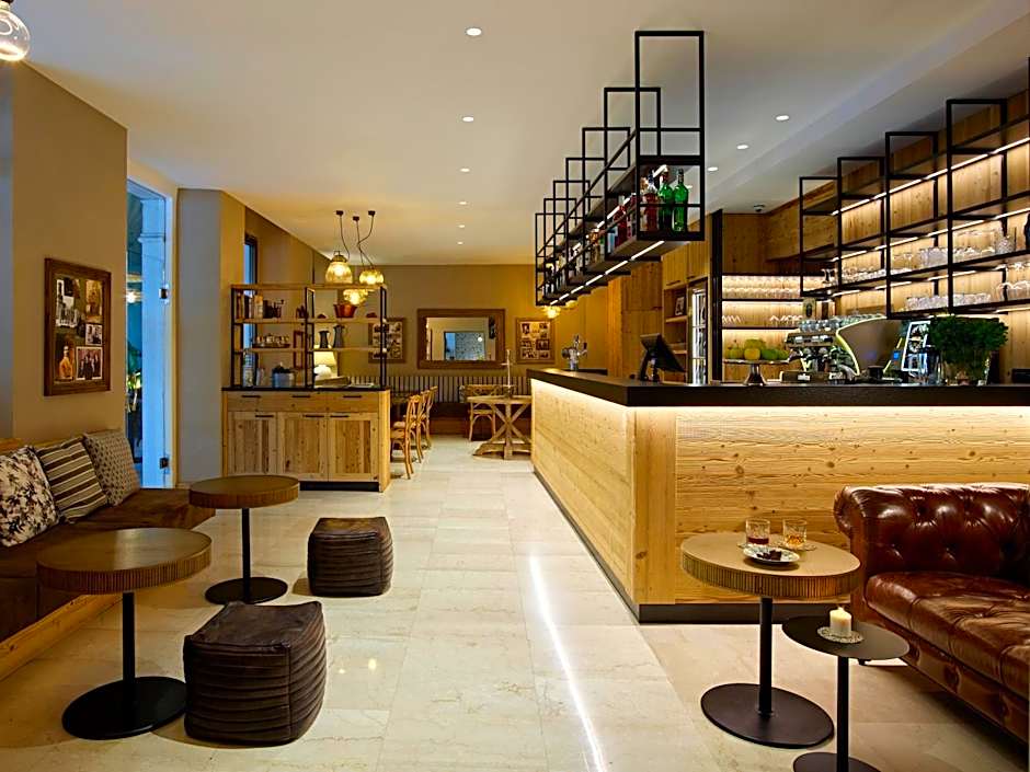 Hotel America
