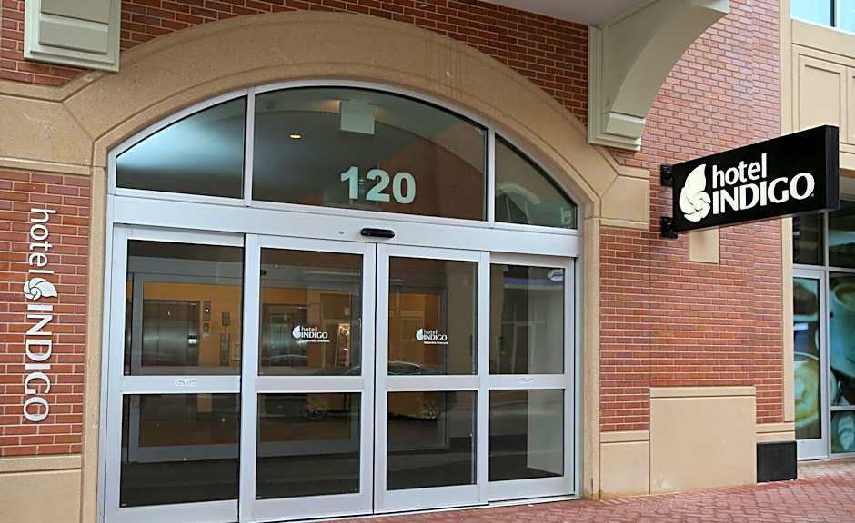 Hotel Indigo Naperville Riverwalk By IHG