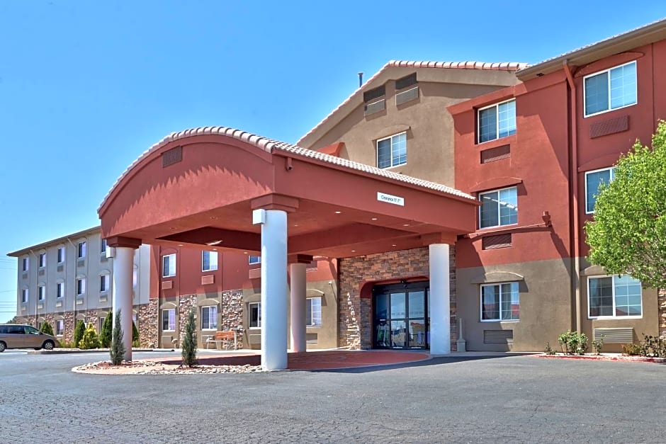 Holiday Inn Express Santa Rosa, an IHG Hotel