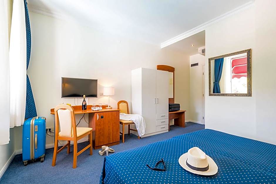 Boutique & Beach Hotel Villa Wolff