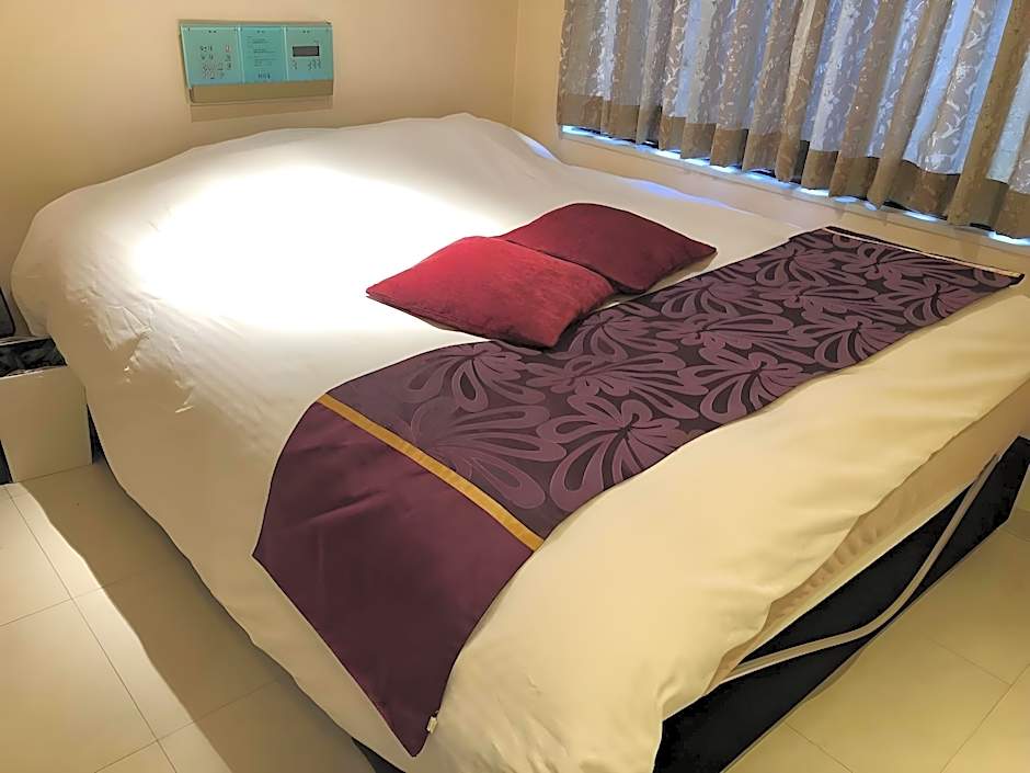 Hotel U