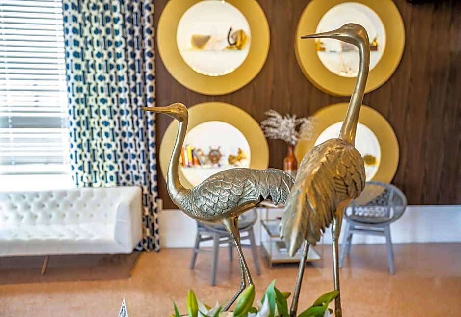 Oceanside Hotel and Suites