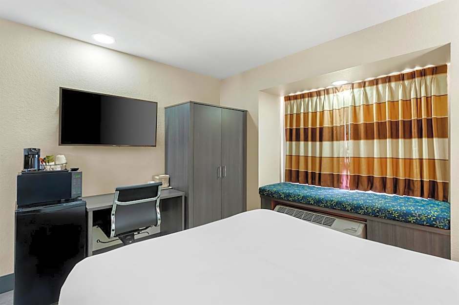 Sonesta Essential Hotels Longview