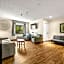La Quinta Inn & Suites by Wyndham Tampa/Brandon West