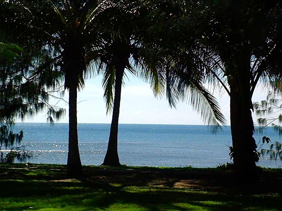 Beachside Holiday Units