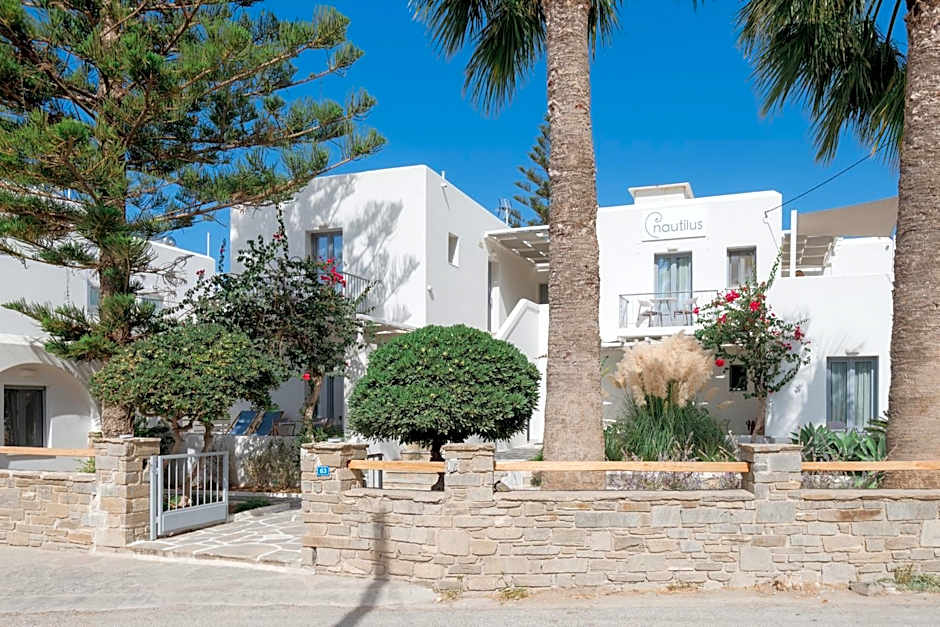 Nautilus Apartments-Suites