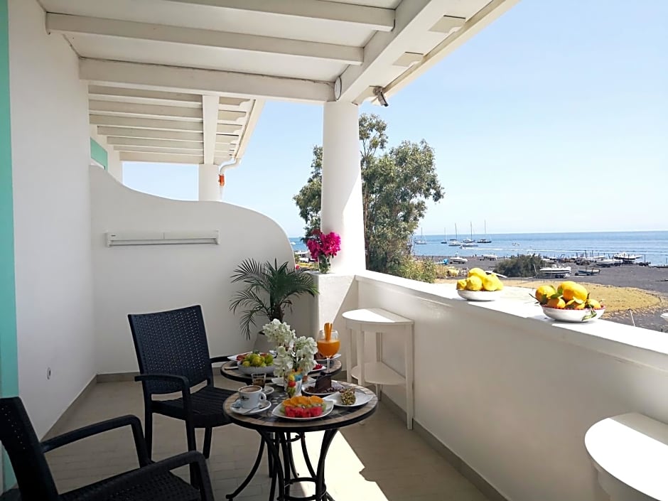 Hotel Ossidiana Stromboli Center