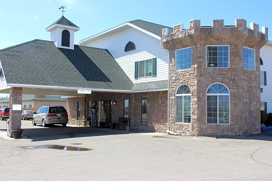 Knights Inn And Suites - Grand Forks