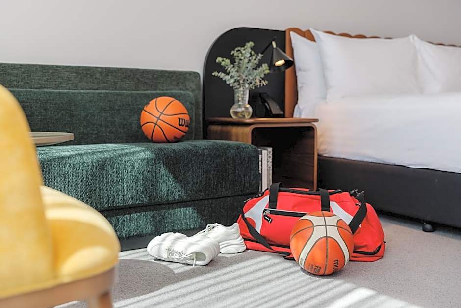 Crowne Plaza Adelaide Mawson Lakes By IHG