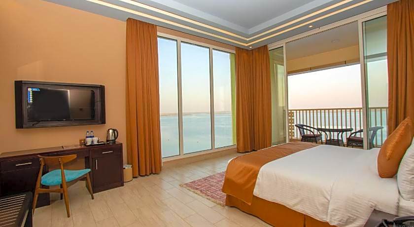 Flamingo Beach Hotel