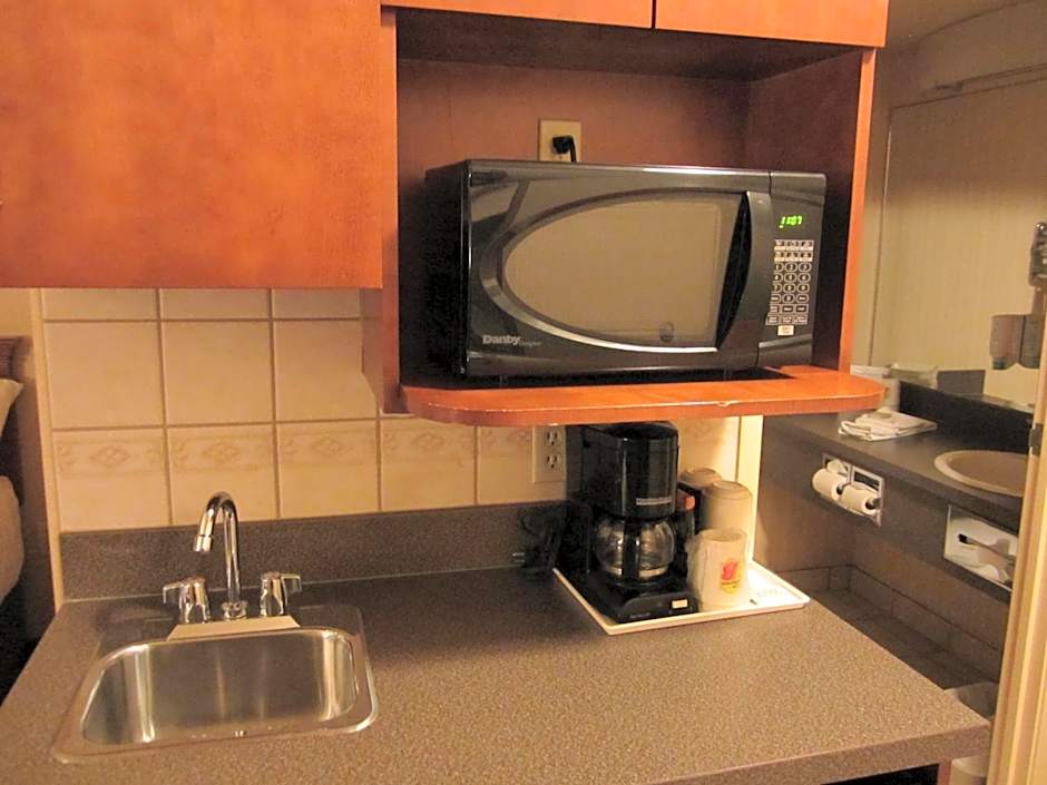 Super 8 by Wyndham Fort St. John BC