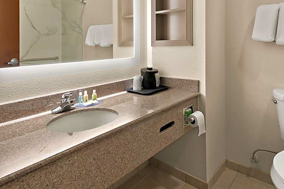 Quality Inn & Suites Weatherford