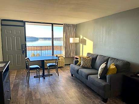 Lake Norfork Resort