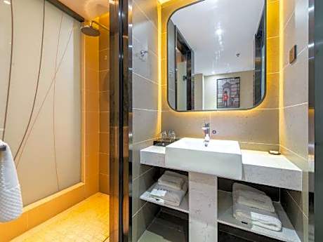HuaTing Hotel(Guyuan City Government Store)