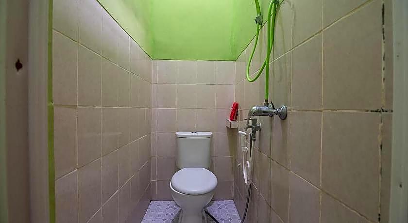 RedDoorz near Kampus UMP Purwokerto