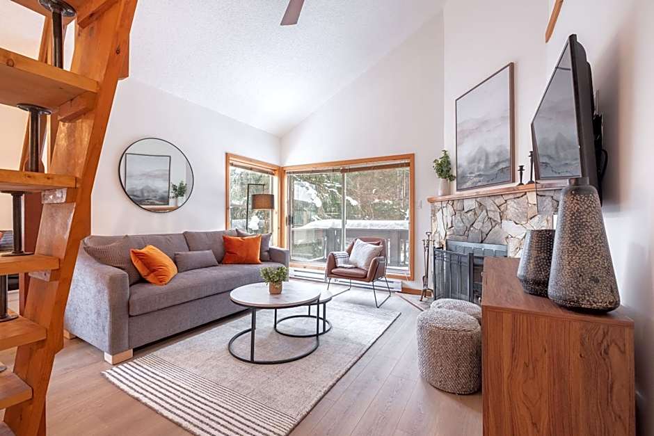 Powderview by Outpost Whistler