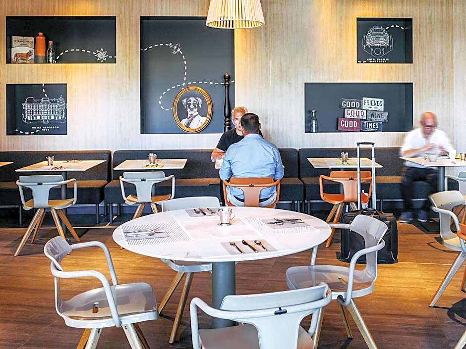 Novotel Paris Coeur d'Orly Airport