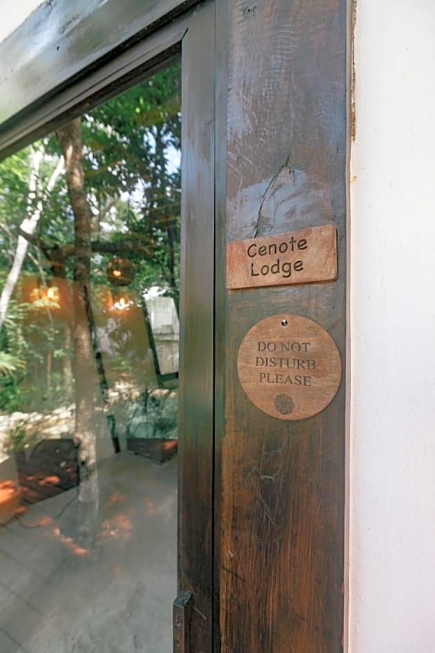 Nahouse Jungle Lodges