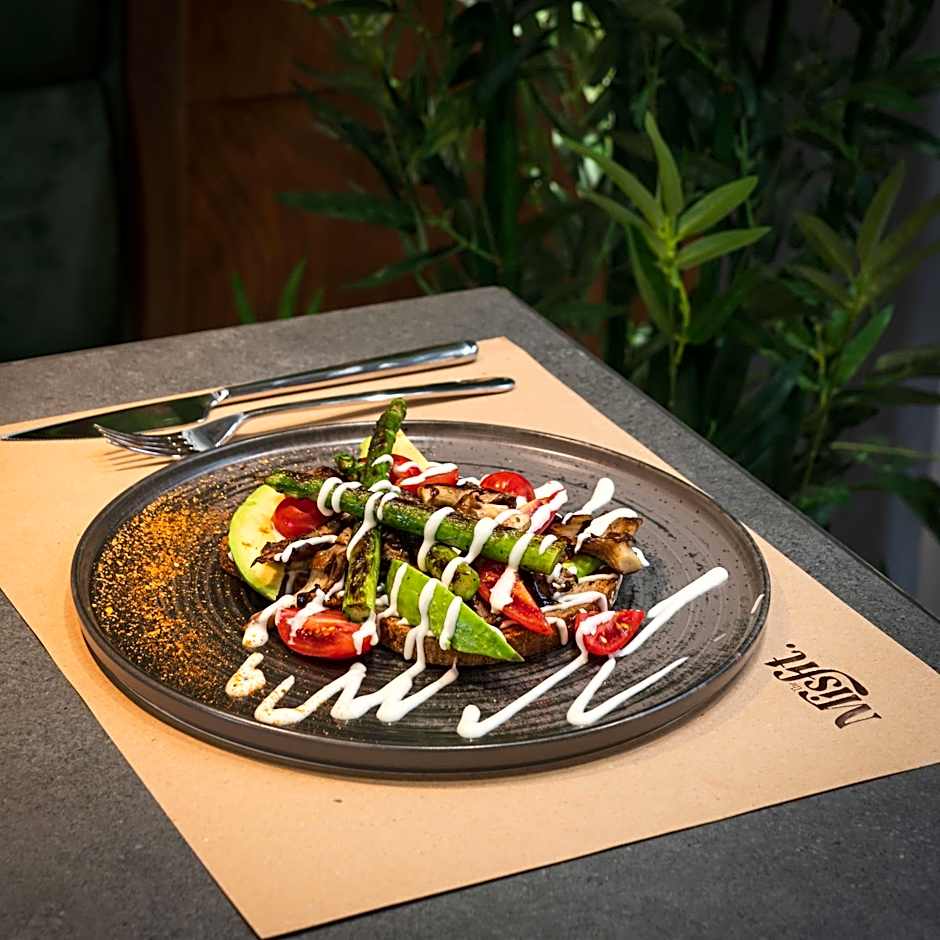 Praxitelous Luxury Suites