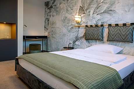 Superior Single Room