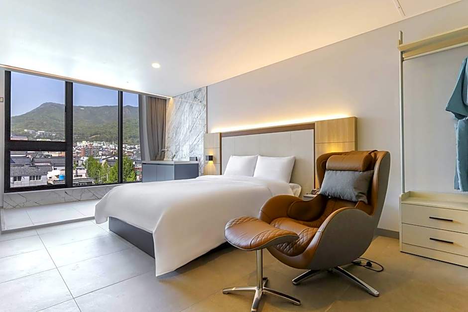 Gimhae City Hotel