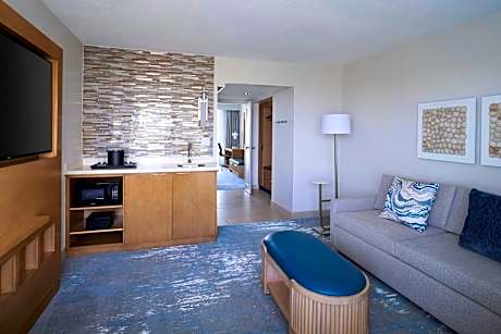 2 Double Bed Suite, High Floor, Waterfront View, Sofa Bed, Balcony, Hearing Accessible