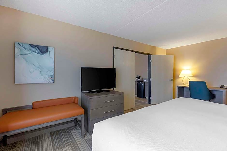Comfort Inn & Suites Boulder