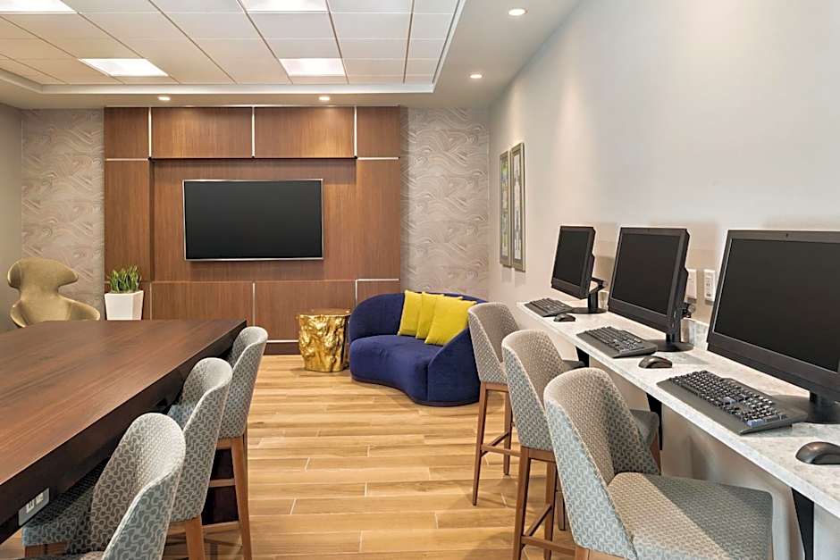 Embassy Suites By Hilton Hotel Indianapolis-Downtown