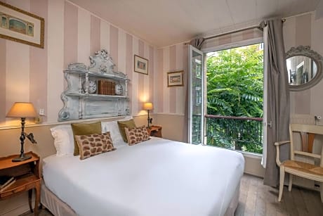 Queen Room with Garden View