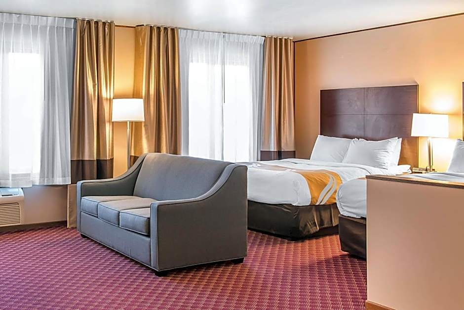 Quality Inn & Suites Houghton Downtown
