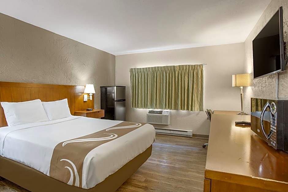 Rodeway Inn & Suites Grand Rapids Southeast