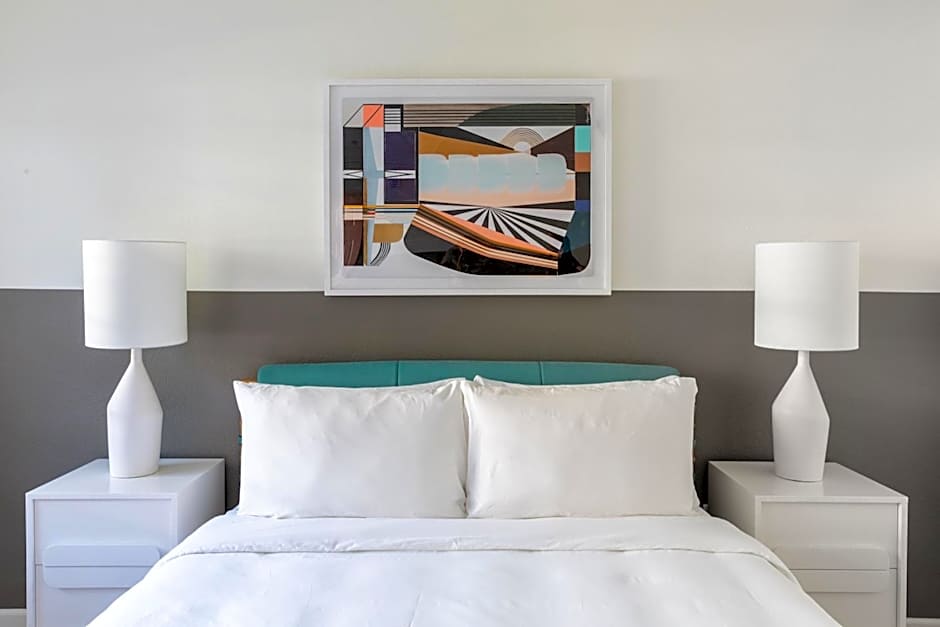Signature Inn Oakland
