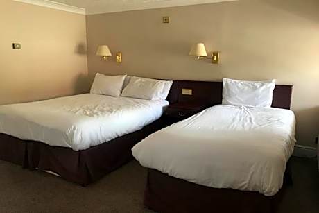 Standard Family Room for 5 People