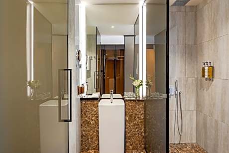 Premium Twin Room with Pool and Sea View