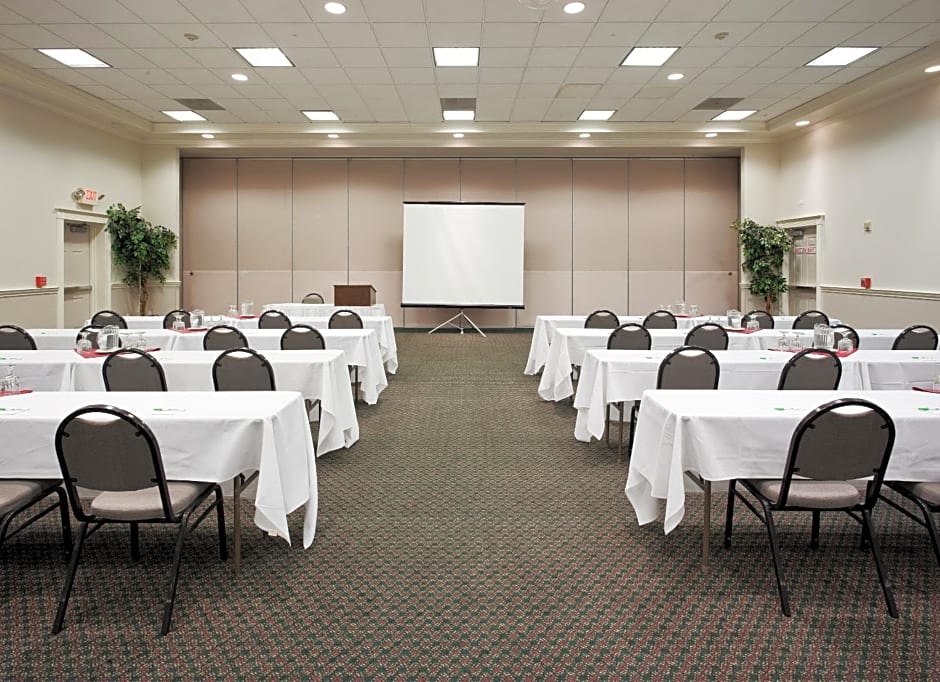 Holiday Inn Redding, an IHG Hotel