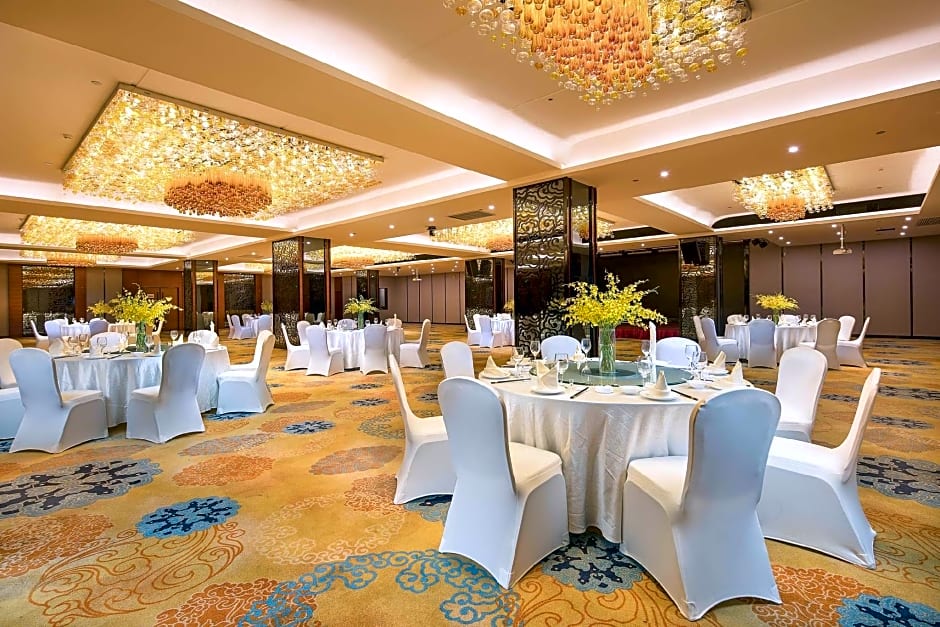 Ramada Plaza by Wyndham Yueyang Linxiang