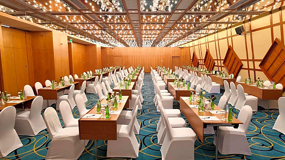 Oryx Grand Jebel Hafeet