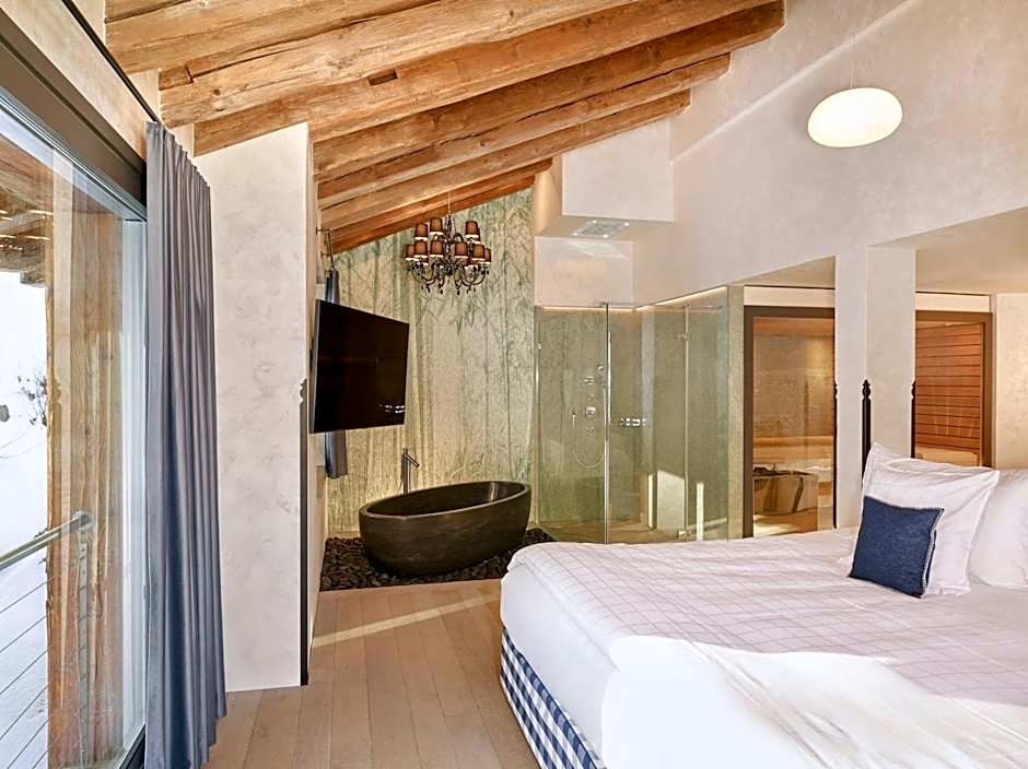 Firefly Luxury Suites