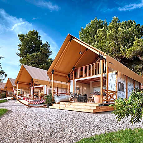 Arena One 99 Glamping