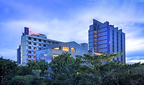 Mercure Surabaya Grand Mirama