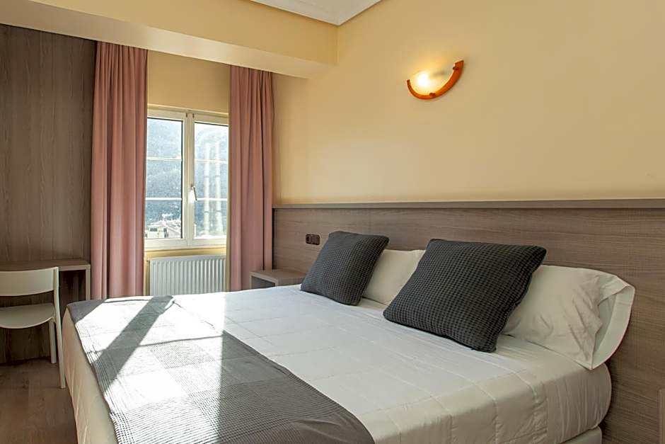 Hotel Naranjo De Bulnes