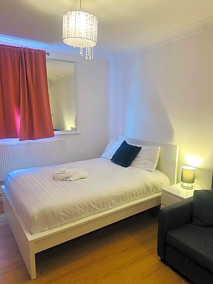 Sundrige park Hotel in Bromley, Greater London near Tesco and Sundridge Park Station