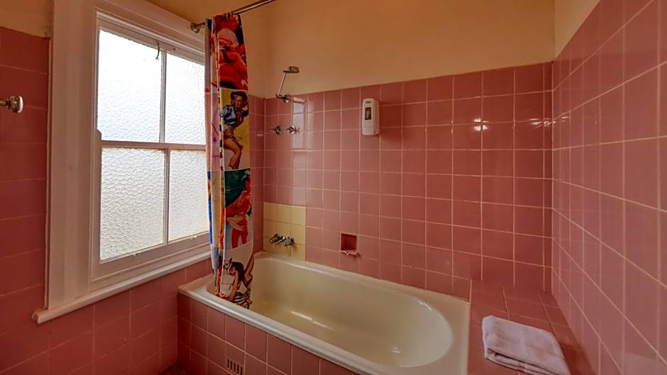 Commercial Travellers House