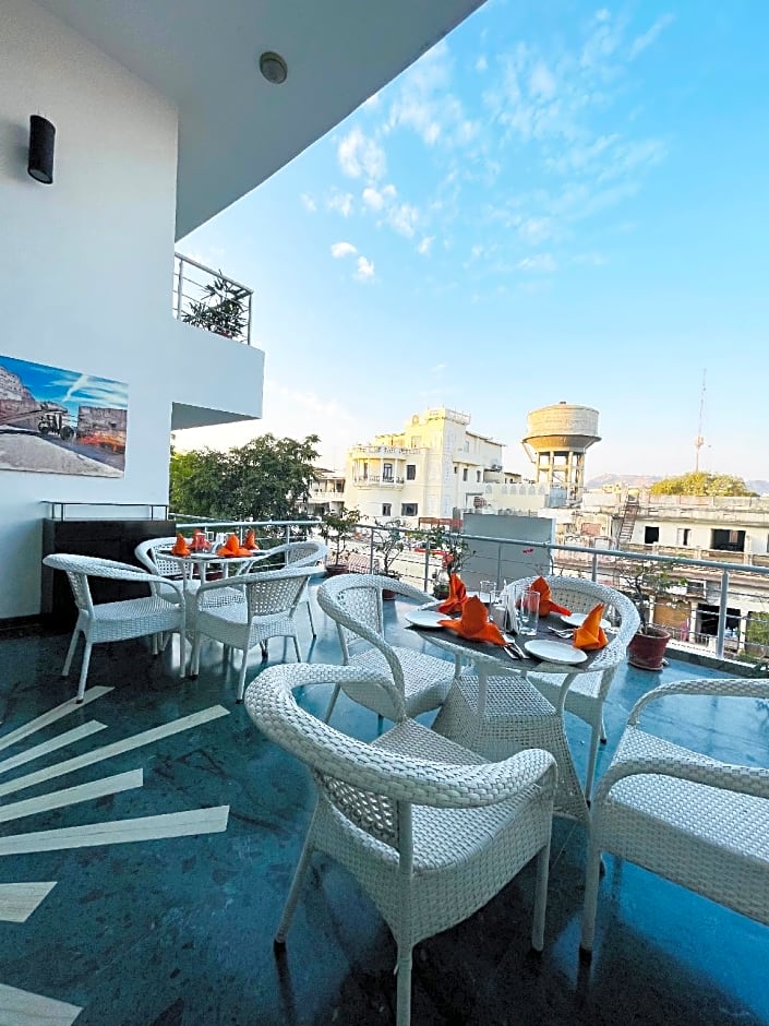 The Wall Street Beacon, Jaipur