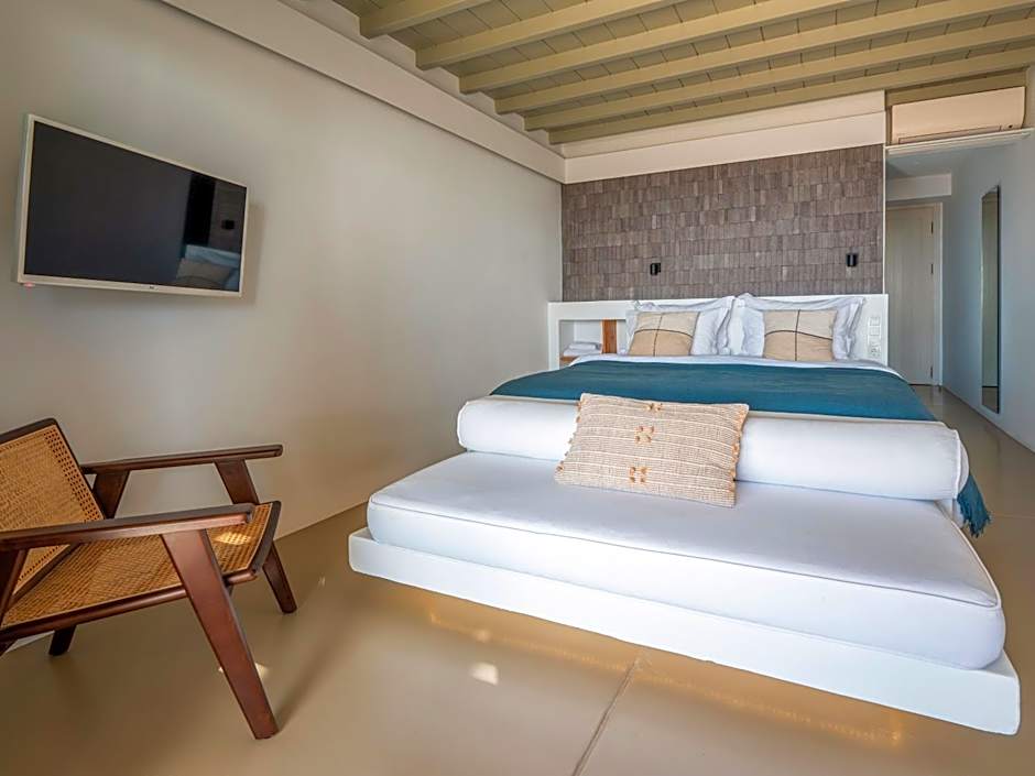 Mykonos Rocks Villas & Suites