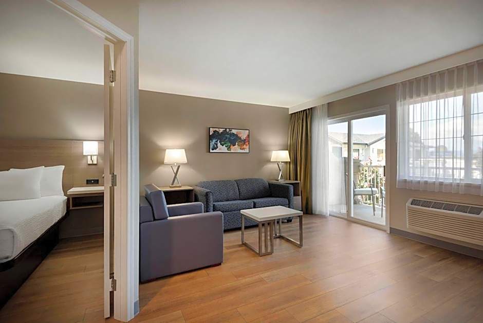 Days Inn by Wyndham Kelowna