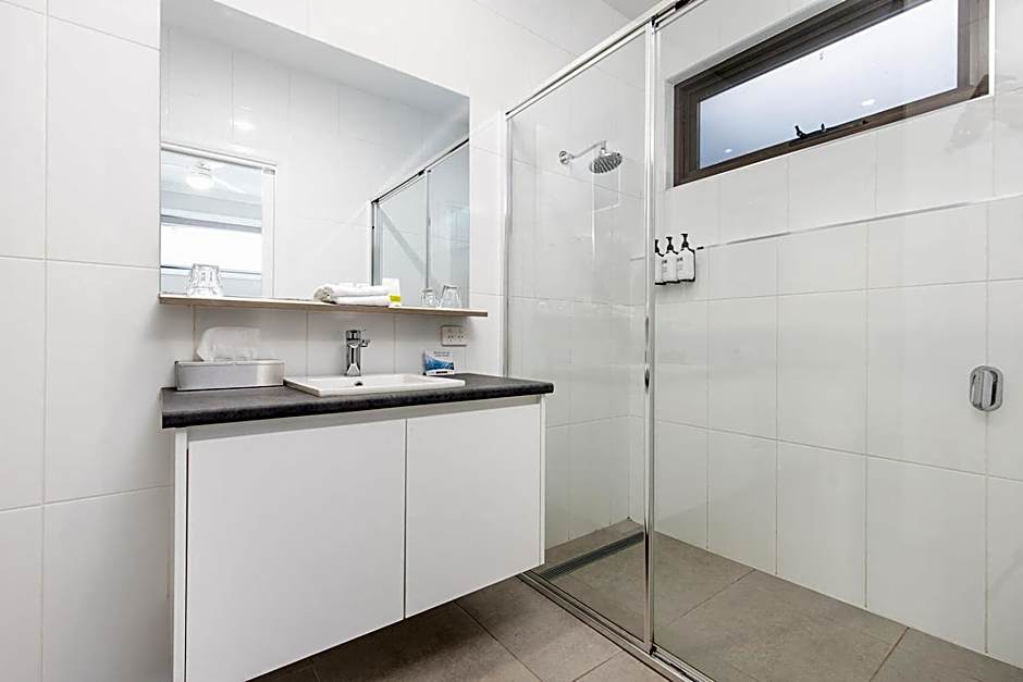 Comfort Inn Deakin Palms